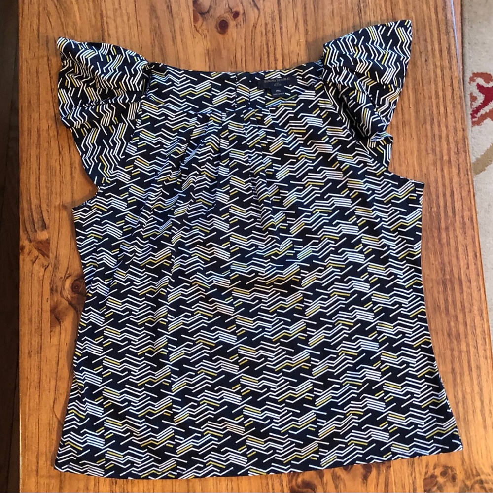Banana Republic Short Sleeved Top